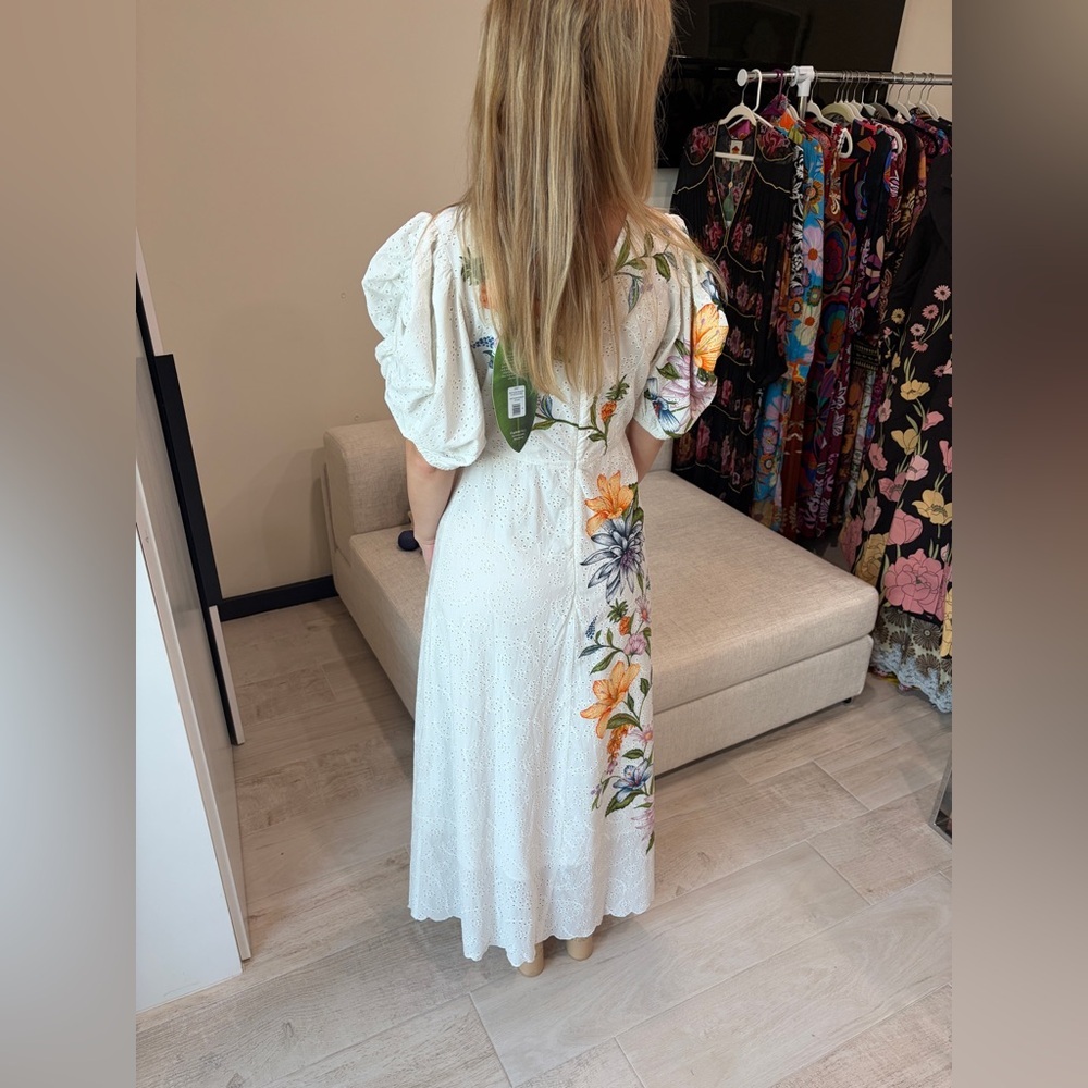 Farm Rio: Floral Embroidered White Dress / Sweet Bloom Dreamscape - Picture 3 of 11